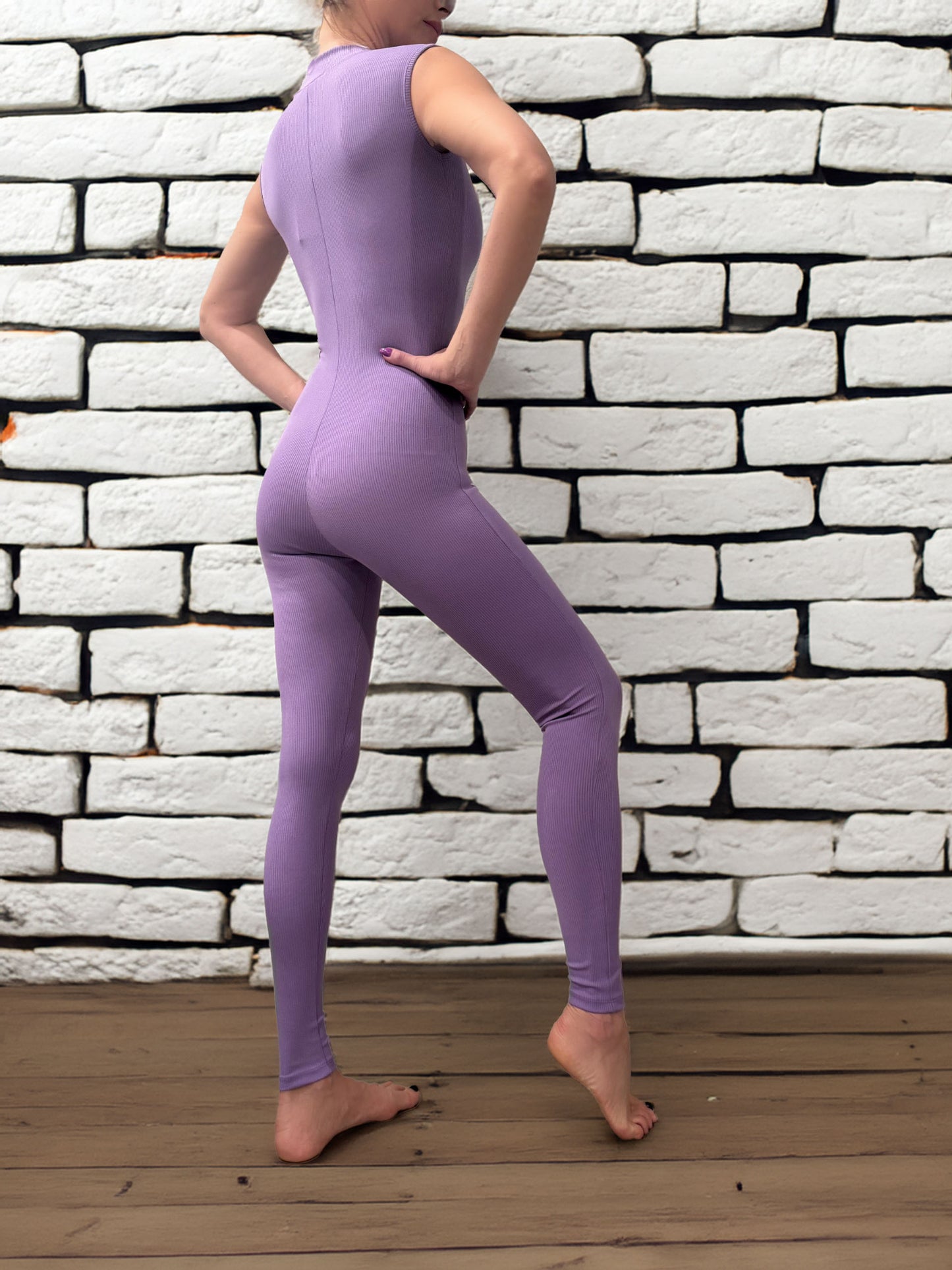 Women's Lavender Sleeveless Jumpsuit with front zipper